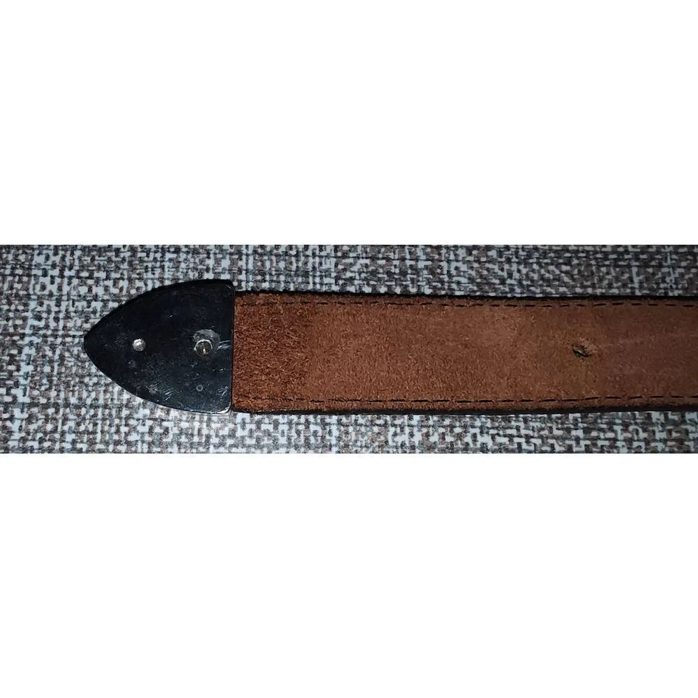 USA LEATHER BELT 3-D Belt 300 Size 34 Silver Tone buckle Floral design